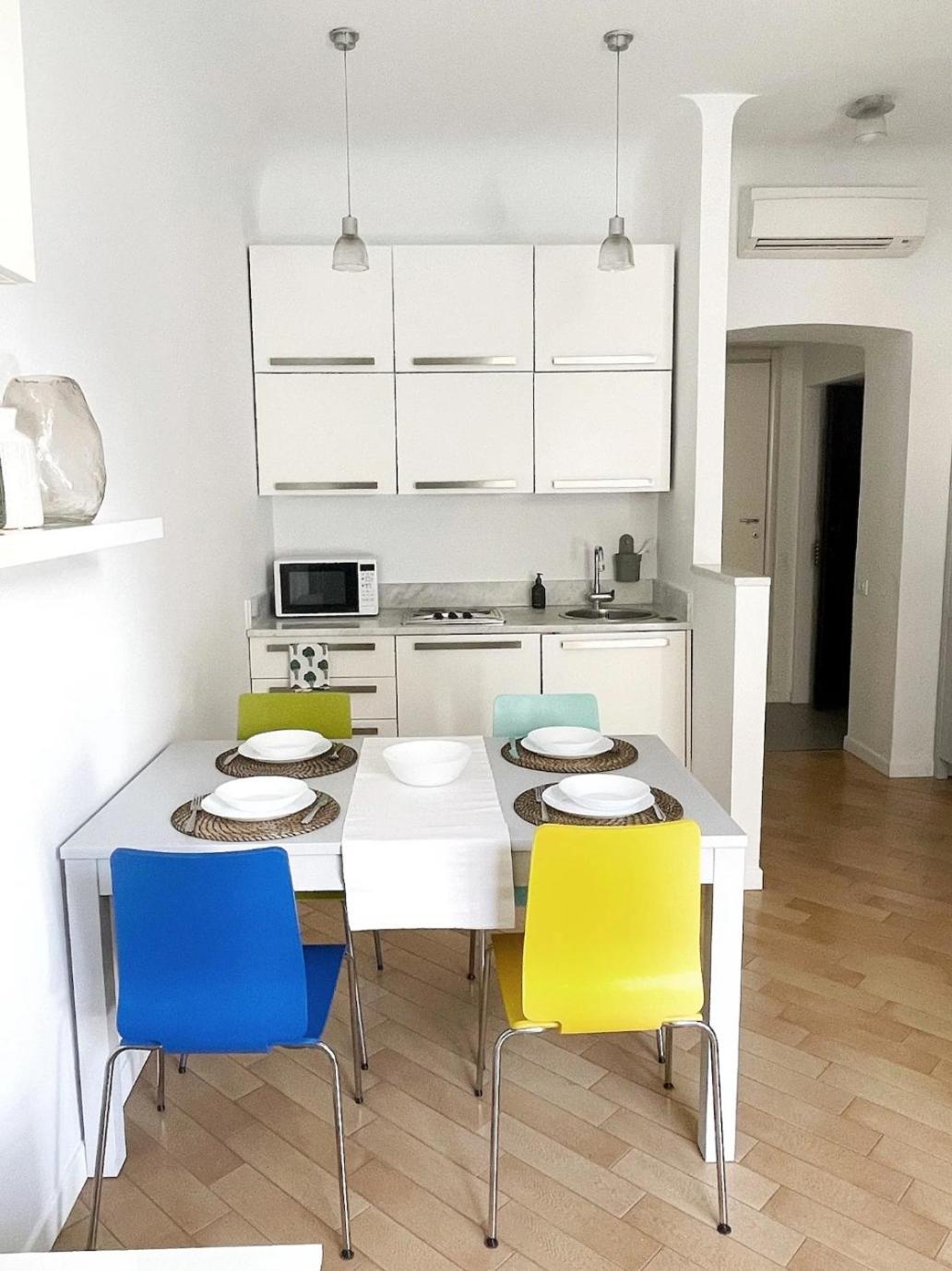 Ampio E Accogliente Bilocale - Fara 1, Porta Nuova Apartment มิลาน ภายนอก รูปภาพ