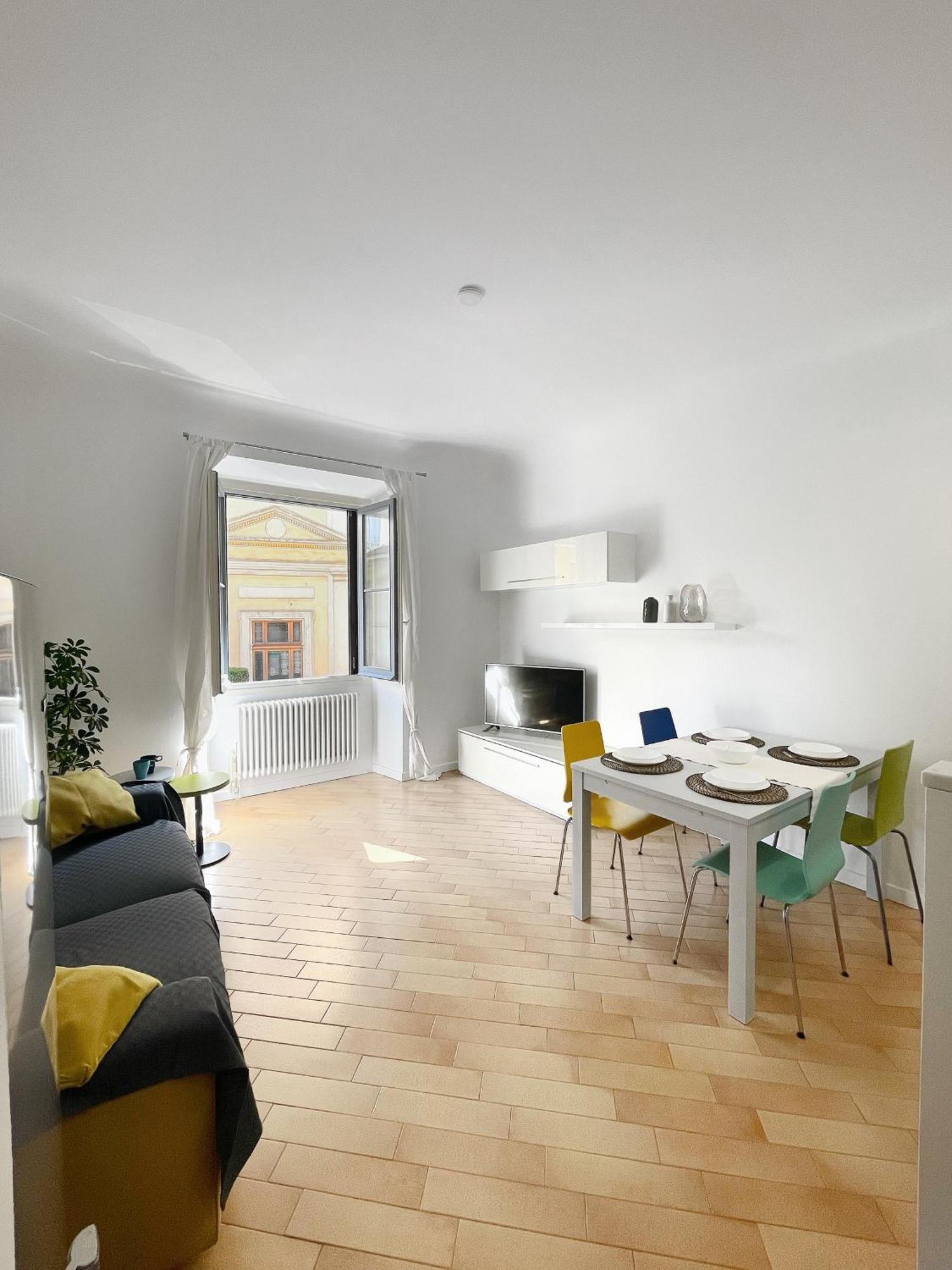 Ampio E Accogliente Bilocale - Fara 1, Porta Nuova Apartment มิลาน ภายนอก รูปภาพ